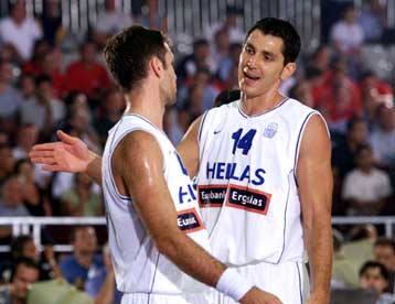 Στους Σίξερς τα δικαιώματα του Ευθύμη Ρεντζιά