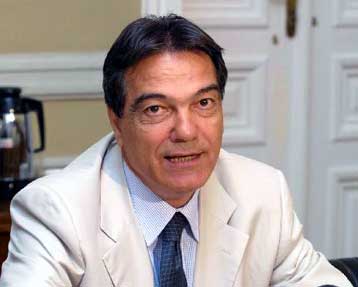 Την κατασκευή οκτώ νέων πλοίων αποκλειστικά για την άγονη γραμμά προωθεί το υπ.Αιγαίου