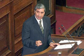 Παράνομους χειρισμούς στις εισπράξεις του «Σπατόσημου» καταγγέλλει η ΝΔ