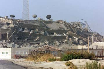 Ισοπεδώθηκε το αρχηγείο της Παλαιστινιακής Αρχής στη Χεβρώνα – Τουλάχιστον 15 νεκροί