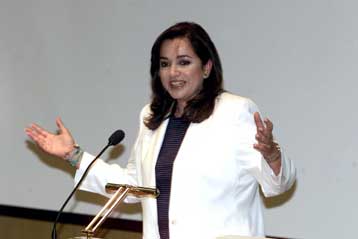 Εικόνα διάλυσης δίνει το ΠΑΣΟΚ, υποστηρίζει η Ντ.Μπακογιάννη