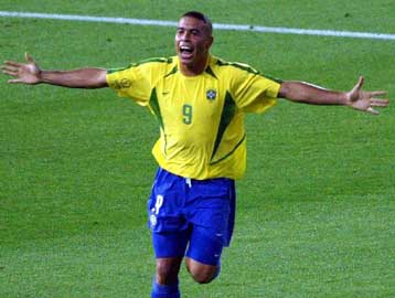 Ρονάλντο: Ευχαριστώ τον Θεό και τον… φυσιοθεραπευτή μου