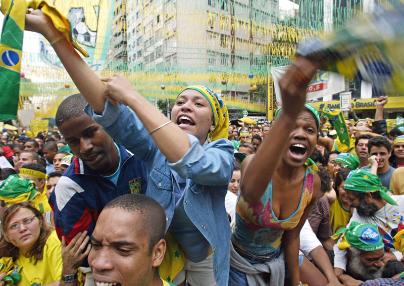 Αύξηση μεριδίου για τον όμιλο PSA στη χώρα του Πελέ προβλέπει ο J.M.Folz