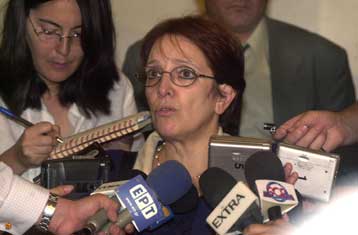 Έκκληση Παπαρήγα για αλληλεγγύη στους ναυτεργάτες – Κατείγγηλε την επιστράτευση