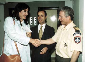 Αναγκαία η ενίσχυση της Δημοτικής Αστυνομίας, σύμφωνα με την Ντ.Μπακογιάννη