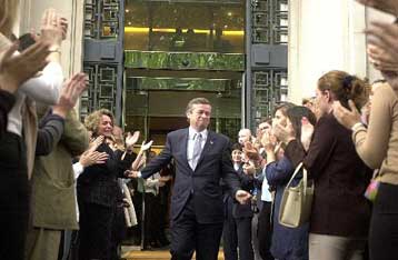 «Αλμα» στη μετοχή της Vivendi, καθώς ανέλαβε νέος διευθύνων σύμβουλος