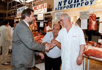 Βολές Παπουτσή σε Αβραμόπουλο για την κατάσταση της Βαρβακείου Αγοράς