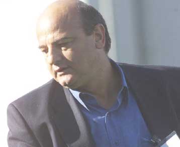 Ο Φοιρός βγάζει τα κάστανα από την φωτιά στον Αρη