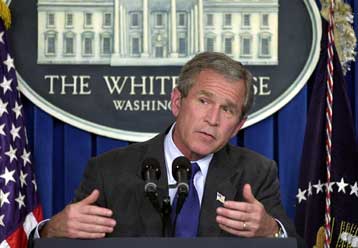 Θα χρησιμοποιήσουμε κάθε μέσο για την ανατροπή του Σαντάμ, ξεκαθαρίζει ο Μπους