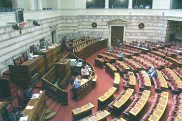 Δεκτό επί της αρχής έγινε από τη Βουλή το νομοσχέδιο για τα «φρουτάκια»