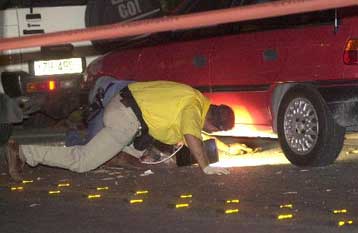 Έκρηξη αυτοσχέδιου μηχανισμού σημειώθηκε λίγο πριν τα μεσάνυχτα στην Ακτή Μιαούλη