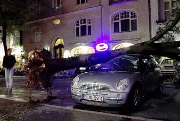 Τουλάχιστον επτά νεκροί από τη σφοδρή κακοκαιρία που έπληξε τη Γερμανία