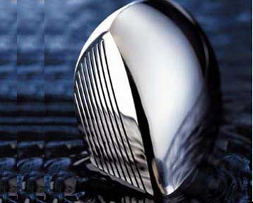 Τρεις φορές πιο δυνατό από το ατσάλι, παρά το όνομά του, το «υγρό μέταλλο»