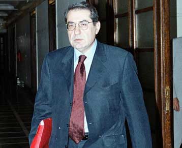 Μέτρα και δράσεις για τη διεκδίκηση της ΕΧΡΟ του 2008 έλαβε το Υπουργικό Συμβούλιο