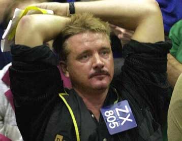 Ανοδος Nasdaq – Πτώση Dow Jones στο κλείσιμο της Πέμπτης