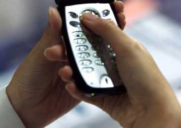 Κλήσεις έκτακτης ανάγκης μέσω σύντομων μηνυμάτων κινητής τηλεφωνίας στη Μ.Βρετανία