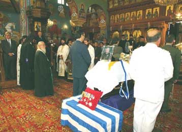 Κηδεύτηκε ο αρχηγός της Εθνικής Φρουράς, αντιστράτηγος Ευάγγελος Φλωράκης