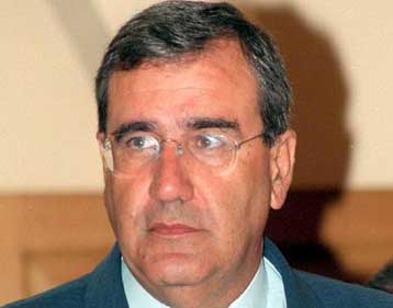 Απέλπιδες οι προσπάθειες του Ετζεβίτ να κρατηθεί στην εξουσία, δηλώνει ο Μ.Παπαπέτρου