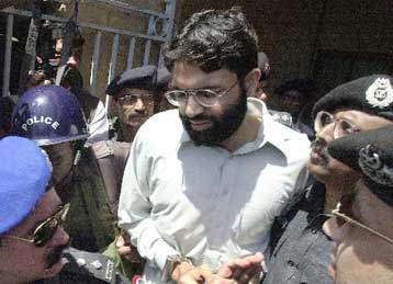 Στην εσχάτη των ποινών καταδικάστηκε ο δολοφόνος του Ντάνιελ Περλ