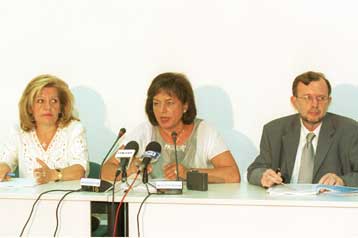 Μέτρα αντιμετώπισης του νέφους, και τη δημιουργία χώρων στάθμευσης προωθεί το ΥΠΕΧΩΔΕ