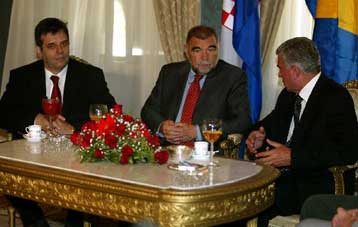 Ιστορική συνάντηση των προέδρων της Βοσνίας, της Κροατίας και της Γιουγκοσλαβίας