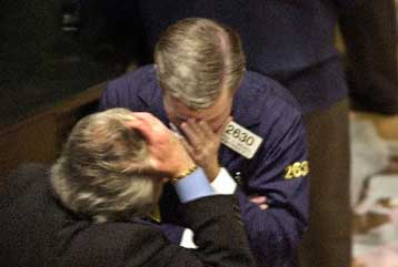 Ανοδος Nasdaq – Πτώση Dow Jones στο κλείσιμο της Δευτέρας