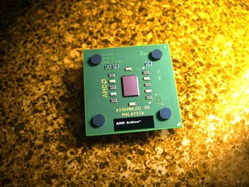 Η AMD ανακοίνωσε την κυκλοφορία του ταχύτερου Athlon για φορητούς υπολογιστές