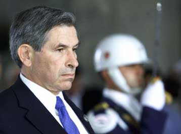 Τα αμερικανικά σχέδια για το Ιράκ μεταφέρει εκ νέου ο Γούλφοβιτς στην Αγκυρα