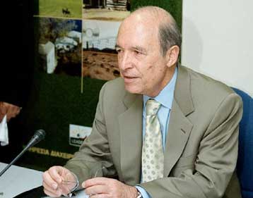 Θέματα ασφάλειας των Ολυμπιακών Αγώνων εξετάστηκαν σε συσκέψεις υπό τον Κ.Σημίτη