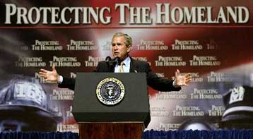 Το στρατηγικό σχέδιο προστασίας των ΗΠΑ από την τρομοκρατία παρουσίασε ο Μπους