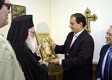 Εγκάρδια συνάντηση του Κ.Καραμανλή με τον αρχιεπίσκοπο Αναστάσιο στα Τίρανα