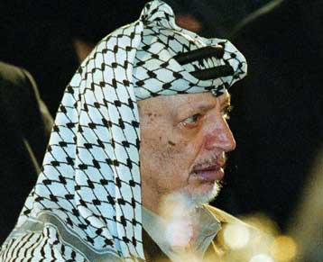 Δύο υπουργούς του Αραφάτ «έδειξε» ο Πάουελ ως συνομιλητές των ΗΠΑ