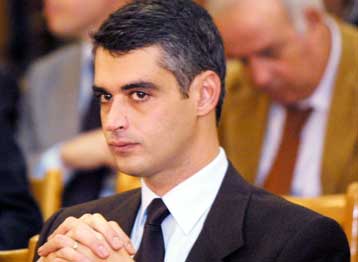 Βουλευτές της ΝΔ εποπτεύουν τον προεκλογικό αγώνα εν όψει Οκτωβρίου