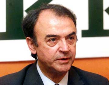 Διαμαρτυρία του Δ.Τσοβόλα για προσωπικό σωματικό έλεγχο στο «Ελ.Βενιζέλος»