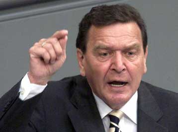 Απορρίπτει τη μετεκλογική συνεργασία με τους Χριστιανοδημοκράτες ο Γκέρχαρντ Σρέντερ