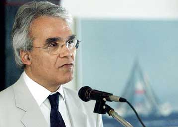 Μήνυση υπέβαλε ο δήμαρχος Πειραιά για την καταστροφική πλημμύρα στο Νέο Φάληρο