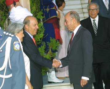 Η τρομοκρατία στο επίκεντρο της δεξίωσης για την αποκατάσταση της Δημοκρατίας