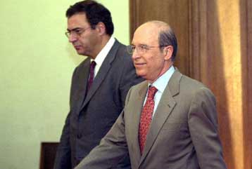 Η πορεία του προϋπολογισμού στο επίκεντρο της συνάντησης Σημίτη-Χριστοδουλάκη