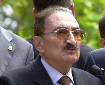 Επιπτώσεις στην οικονομία και την πορεία στην ΕΕ θα έχουν οι εκλογές, λέει ο Ετζεβίτ