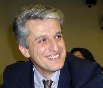 Παραιτήθηκε από πρωθυπουργός της Αλβανίας ο Παντελί Μάικο