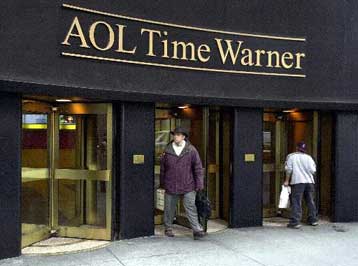 «Βουτιά» στη μετοχή της AOL Time Warner λόγω ερευνών για τις λογιστικές πρακτικές της