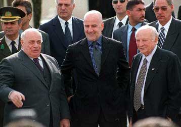 Νέα συνάντηση Κληρίδη – Ντενκτάς την Παρασκευή στο πλαίσιο των απευθείας συνομιλιών