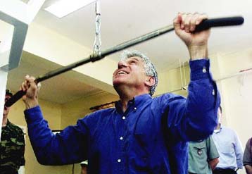 Βελτίωση των συνθηκών στις Ένοπλες Δυνάμεις ανακοίνωσε ο ΥΠΕΘΑ – Απαντά σε Τουρκία