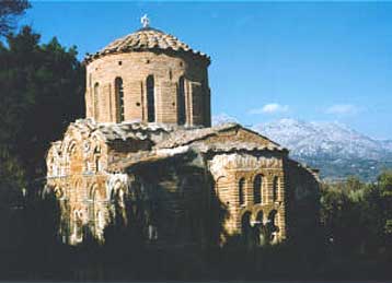 Ξεκινούν άμεσα οι εργασίες αποκατάστασης και στερέωσης της Παναγίας Κρήνας στη Χίο