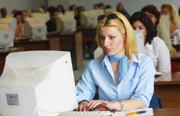 Σε ανοδική τροχιά η ελληνική αγορά λογισμικού, εκτιμά το ΙΟΒΕ