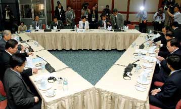 Αποδέχθηκε η Σεούλ την πρόταση της Πιονγιάνγκ περί επανέναρξης των διμερών συνομιλιών