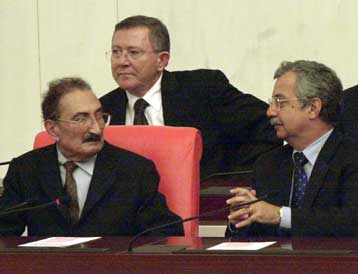 Στις 3 Νοεμβρίου θα διεξαχθούν οι πρόωρες εκλογές στην Τουρκία