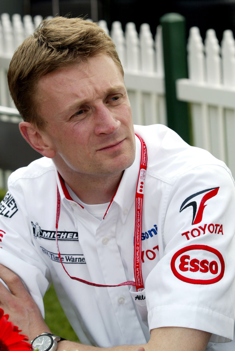 Διαψεύδει η Toyota τις φήμες περί απομάκρυνσης του A.McNish