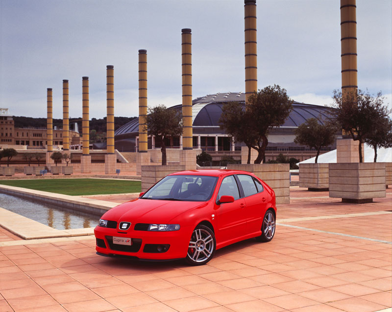 Σπάει τα ταμεία το Seat Leon Cupra R