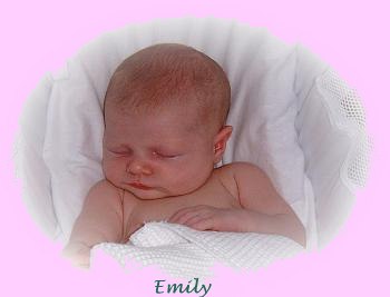 Αμφισβητούμενη η ασφάλεια του τοκετού στο νερό